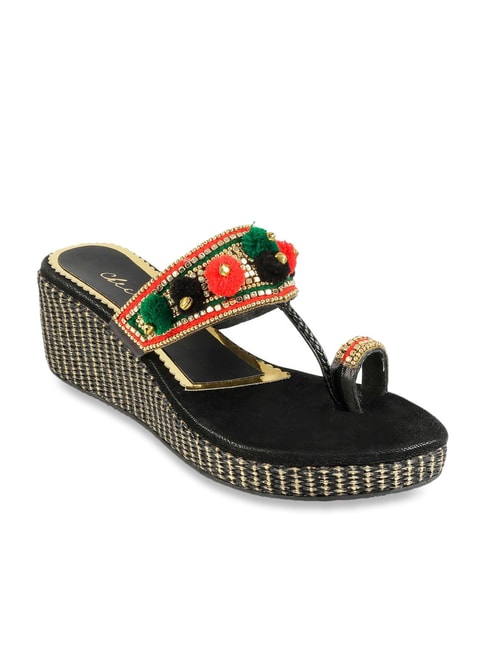 Cheemo Black Toe Ring Wedges Price in India