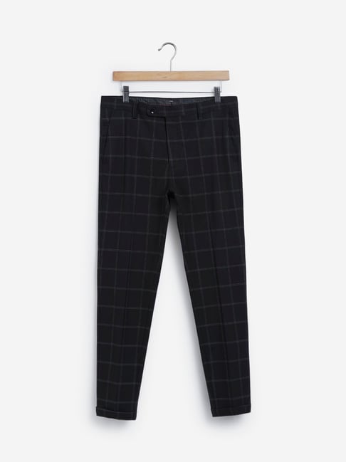Buy Checked Cropped Slim Fit Flat-Front Trousers Online at Best Prices in  India - JioMart.