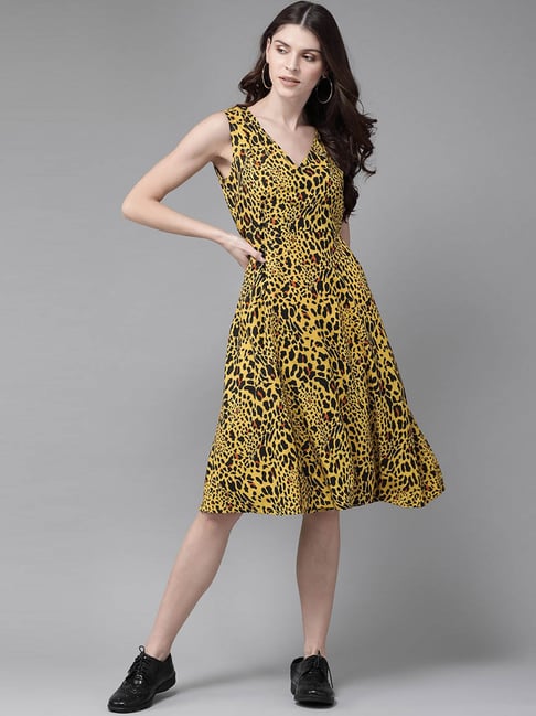 Aks Yellow Printed A-Line Dress Price in India