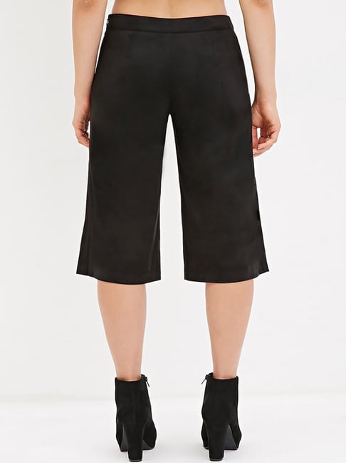 Buy Forever 21 Black Mid Rise Culottes for Women Online Tata CLiQ