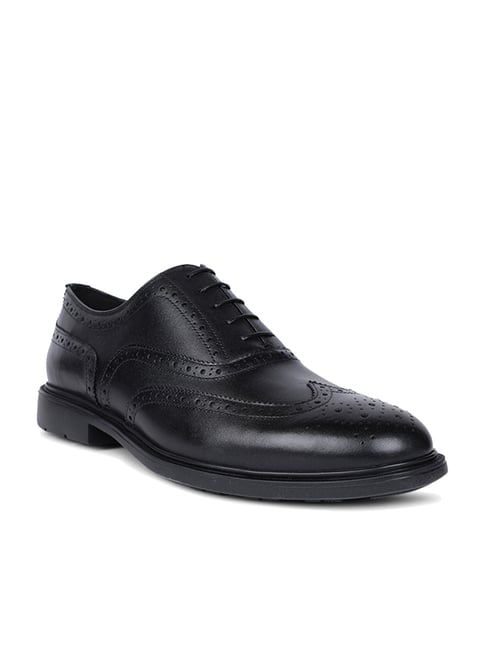 Hush Puppies by Bata Men s Black Brogue Shoes