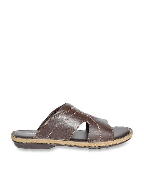 Daily wear Bata Chappal Featherlite, Brown at Rs 492/pair in Latur | ID:  27302357062