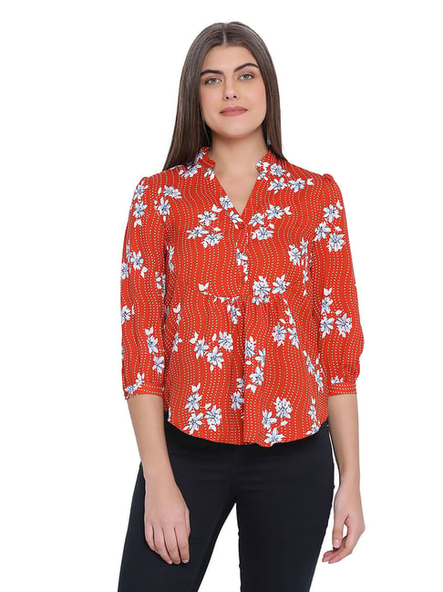 Oxolloxo Red Floral Print Pleated Top Price in India