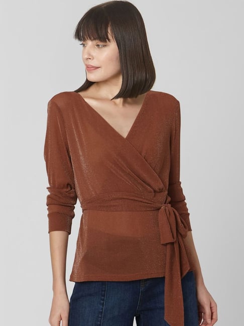 lovgivning tonehøjde Bore Buy Vero Moda Rustic Brown Regular Fit Top for Women Online @ Tata CLiQ