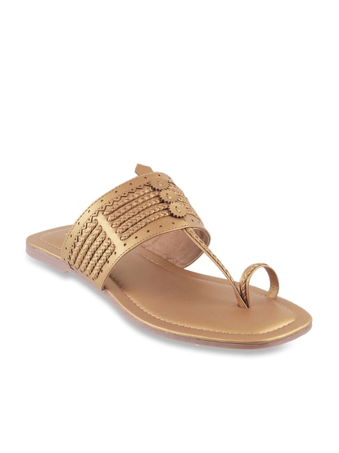 Mochi Women's Chikoo Toe Ring Sandals Price in India