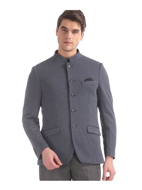 Arjan Dugal Waistcoat | Men, Nehru Jacket And Sets, Peach, Arrow, Chanderi  Silk, Mandarin | Aza fashion, Embroidered silk, Types of sleeves