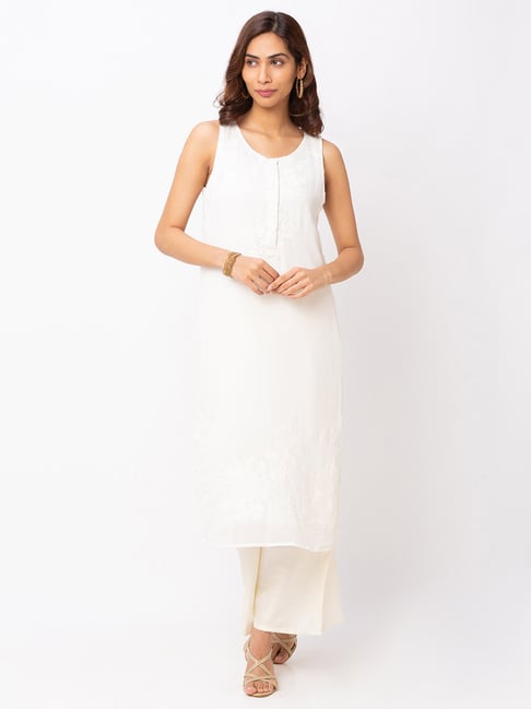 ITI White Embroidered Kurta