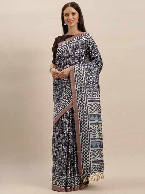 Vastranand Navy Printed Saree With Unstitched Blouse Price in India