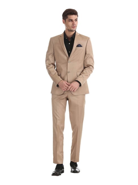 The Essential Khaki Suit, Part 1 | Khaki suit, Suits men business, Mens  outfits