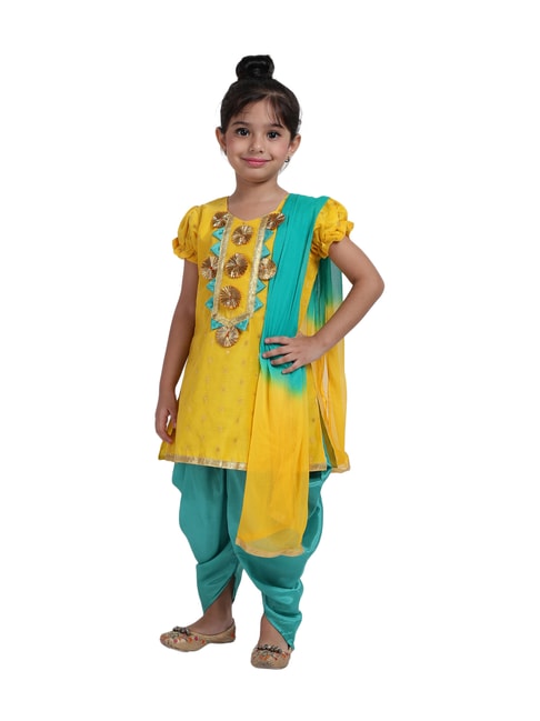 Buy Red Ethnic Wear Sets for Girls by Bow n Bee Online | Ajio.com