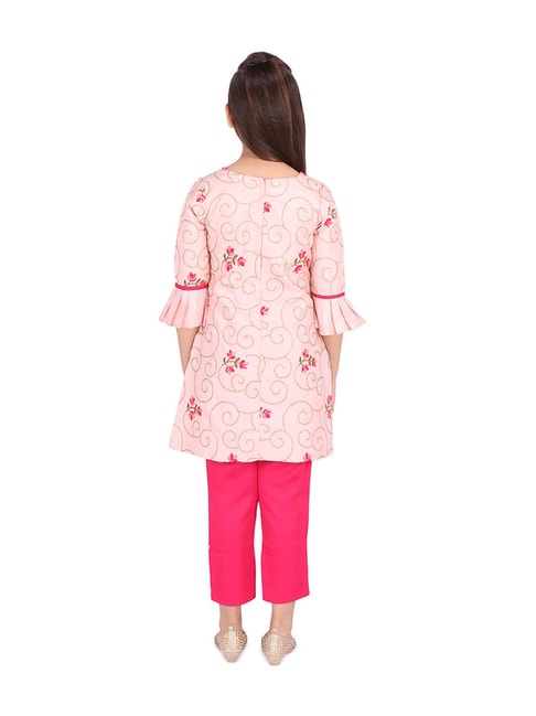 Sleeveless Lawn Kurti for Baby Girl | Baby frocks designs, Pretty dresses  for kids, Kids dress patterns
