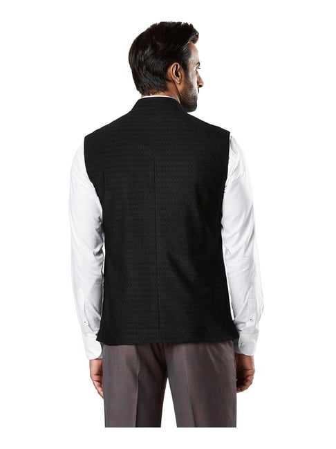 Raymond Sleeveless Checkered Men Jacket - Buy Raymond Sleeveless Checkered  Men Jacket Online at Best Prices in India | Flipkart.com