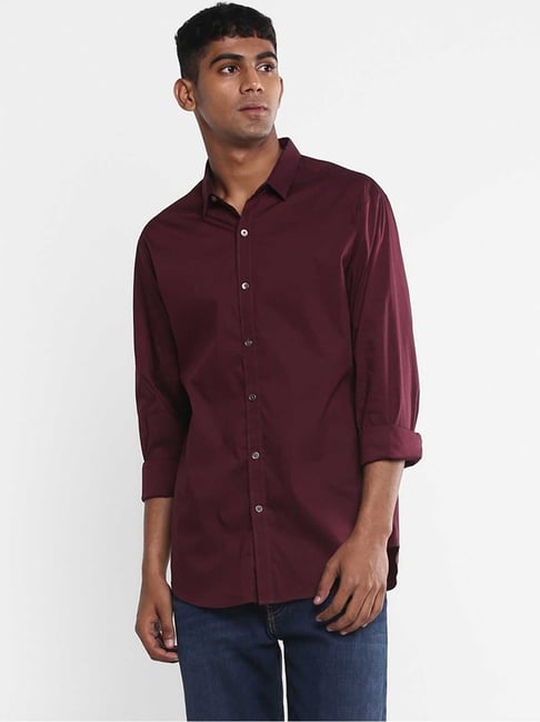 Buy Levi's Red Full Sleeves Slim Fit Shirt for Men Online @ Tata CLiQ