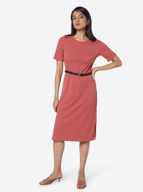 pink ribbed dress
