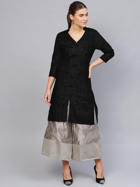 Cotton Straight Ladies Black Lucknowi Chikan Kurti, Wash Care: Handwash at  Rs 440 in Lucknow
