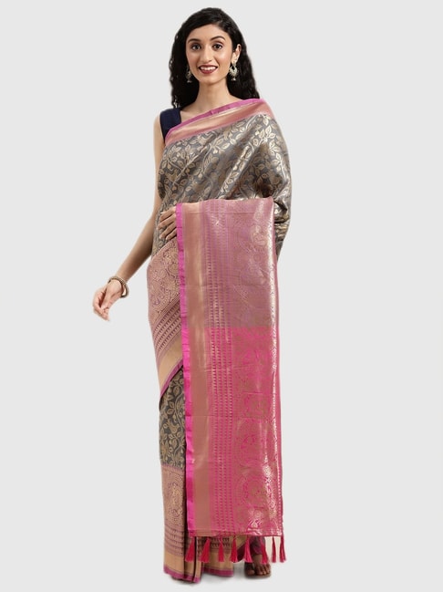 Vastranand Grey Textured Saree With Blouse Price in India