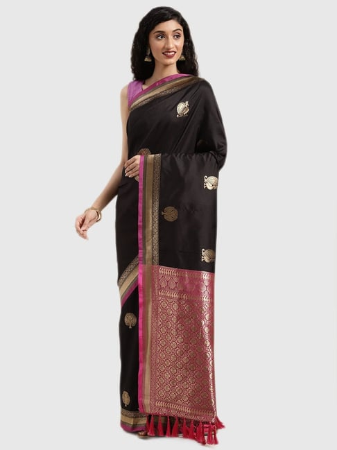 Vastranand Black Textured Saree With Blouse Price in India