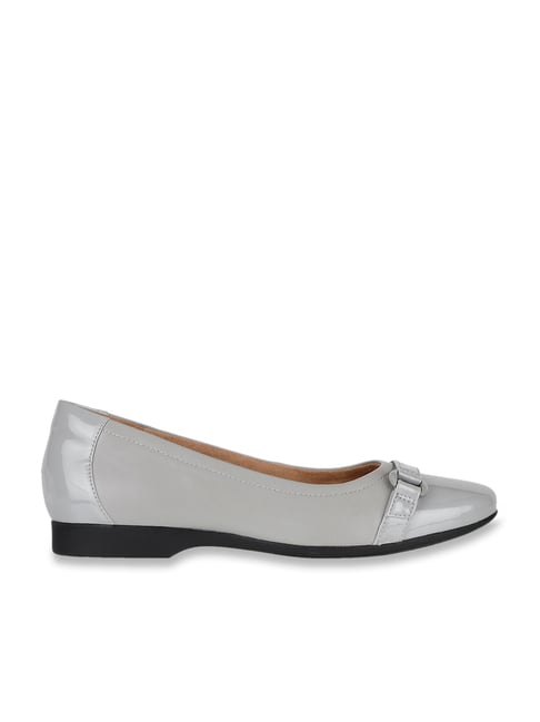 Clarks Women's Grey Flat Ballets