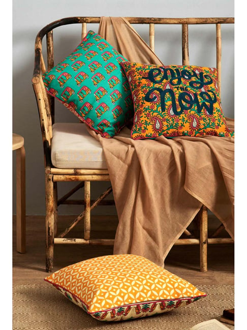 Buy Chumbak Streets of Jaipr Kutch Multicolor Cushion Covers Set of 3 at Best Price Tata CLiQ