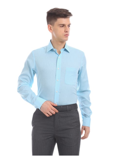 Arrow Men Light Blue Regular Fit Solid Formal Shirt