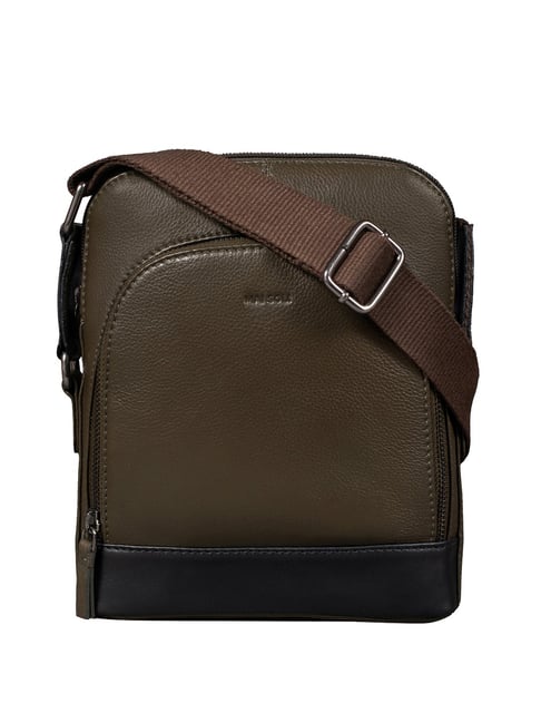 The commuter medium deals crossbody bag