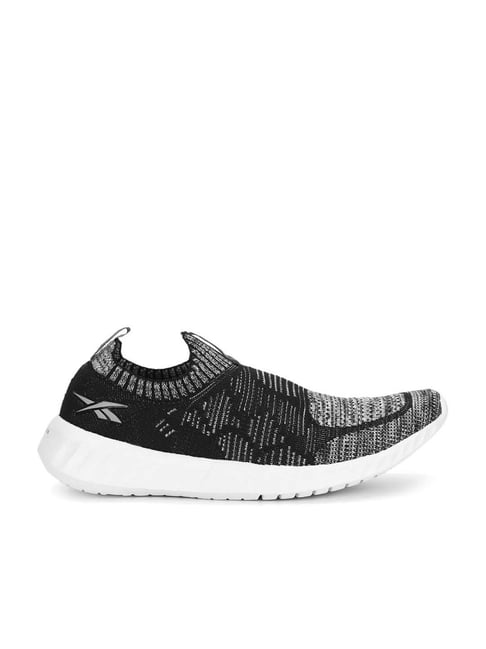 Reebok Men's DRUHAN Black Walking Shoes 