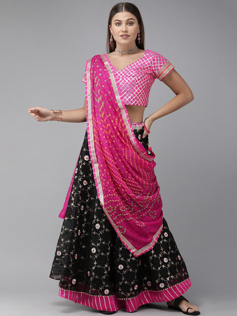 Geroo jaipur Black & Pink Embellished Lehenga Set Price in India
