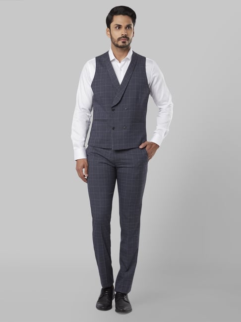 Man Model In Dark Grey Waistcoat, Trousers, Shirt And Cravat Stock Photo,  Picture and Royalty Free Image. Image 73003074.