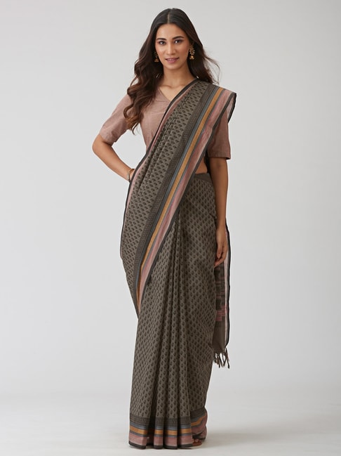 Fabindia Cotton Hand Block Printed  Saree without Blouse Piece Price in India