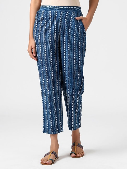 Buy CLOTH HAUS Printed Viscose Relaxed Fit Women's Pants | Shoppers Stop