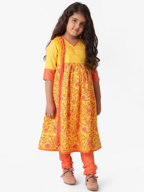 Buy Fabindia Kids Yellow Printed Suit Set for Girls Clothing