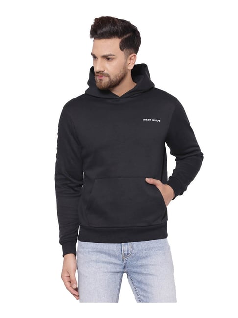 Buy Levi's Black Graphic Print Sweatshirt for Men Online @ Tata CLiQ