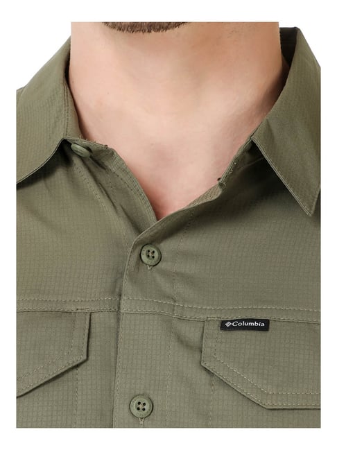 Columbia Men Green Silver Ridge Utility Lite Short Sleeve Shirt