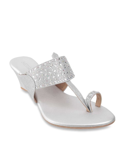 Metro Women's Silver Toe Ring Wedges Price in India