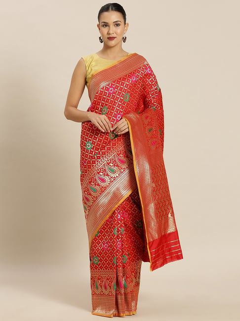 Sharaa Ethnics Red Kanjeevaram Saree With Blouse Price in India