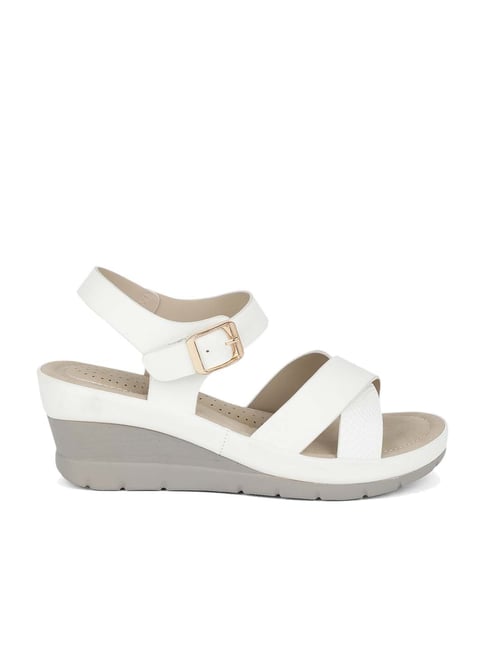 Designer White Fat Ladies Leather Flip Flops With Thick Soles And Platform  Spring Collection From Zhuzhiyong2050, $28.25 | DHgate.Com