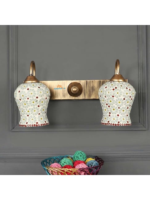 DecorativeRay Off White & Red Iron Wall Light - Set of 1