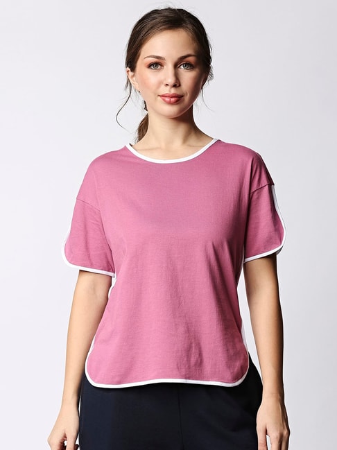 Bewakoof Pink Regular Fit T-Shirt Price in India