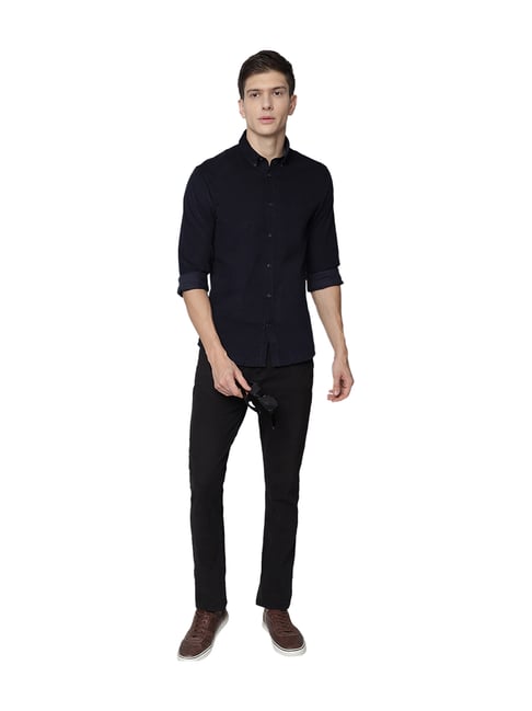 black shirt matching jeans pant