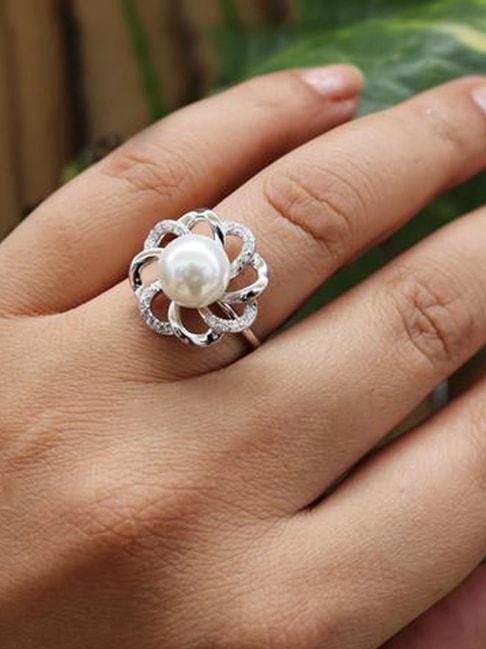 Cocktail Rings - Buy Latest Cocktail Ring Design for Women & Girls Online,  India | Zariin
