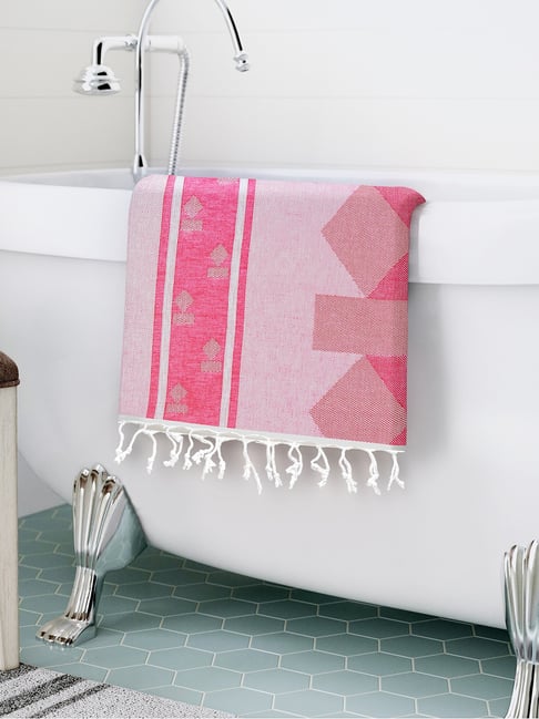 Pink geometric towels sale