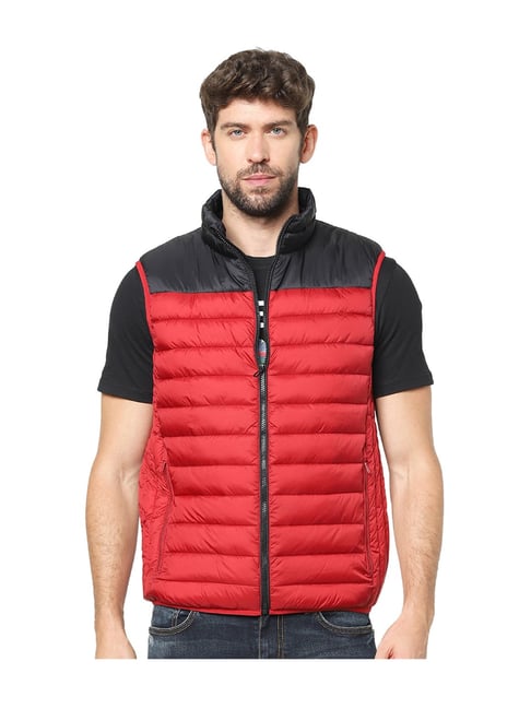 Buy Roadster Brown Sleeveless Quilted Jacket With Detachable Hood - Jackets  for Men 1415470 | Myntra