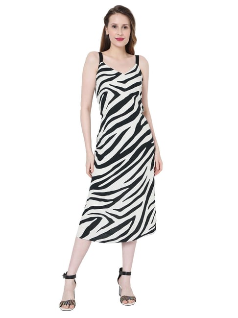Vero Moda Black & White Printed Dress Price in India