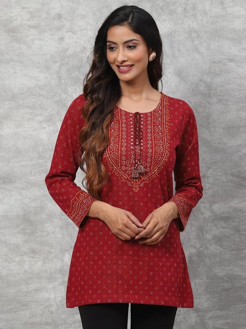 Biba Maroon Embroidered Straight Kurti Price in India