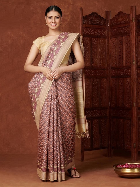 Fabindia Peach Printed Saree With Unstitched Blouse Price in India