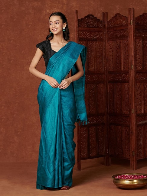 Fabindia Turquoise Woven Saree With Unstitched Blouse Price in India