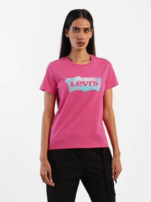 Levis t store shirt pink