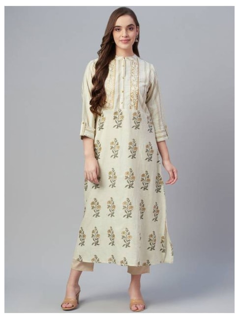 KRYSTLE Ghera Kurtis with Silai Pattern and Hand Work - Reewaz  International | Wholesaler & Exporter of indian ethnic wear catalogs.