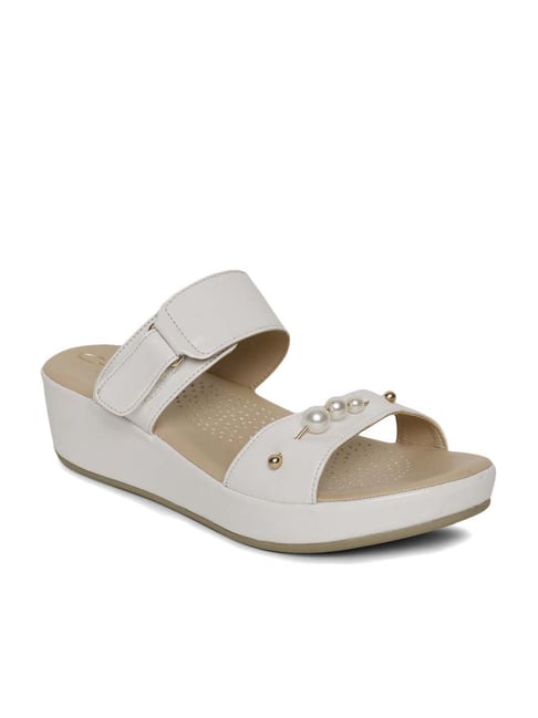 Mode by Red Tape Women's Off White Wedges