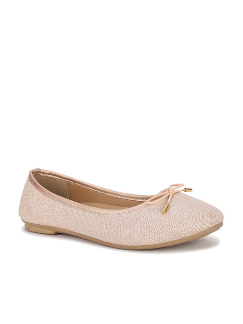 Bata flat shoes online for ladies